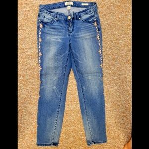 Jean Capris with flowers